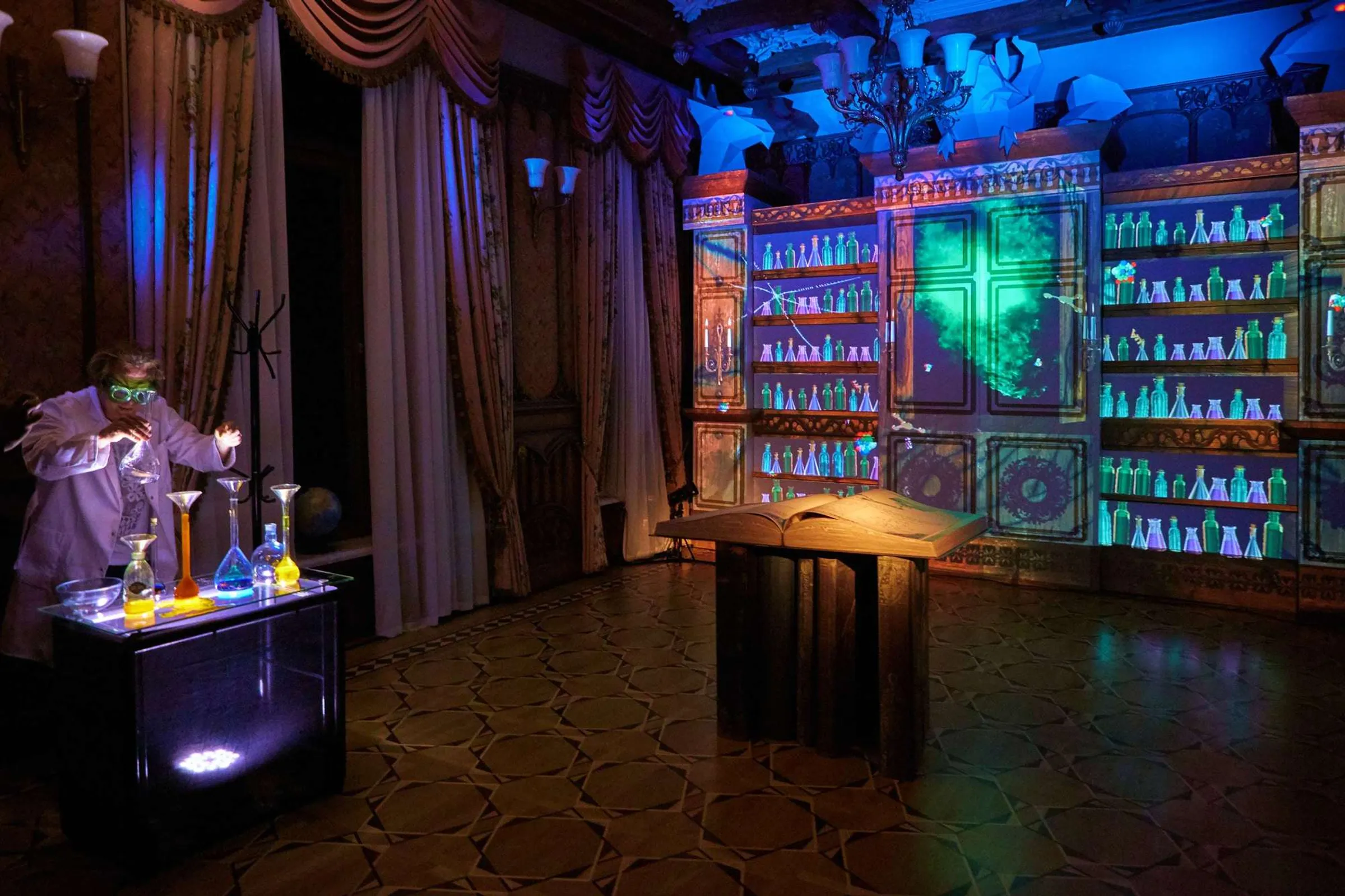 Christmas Experience: House Of Mysterious M…