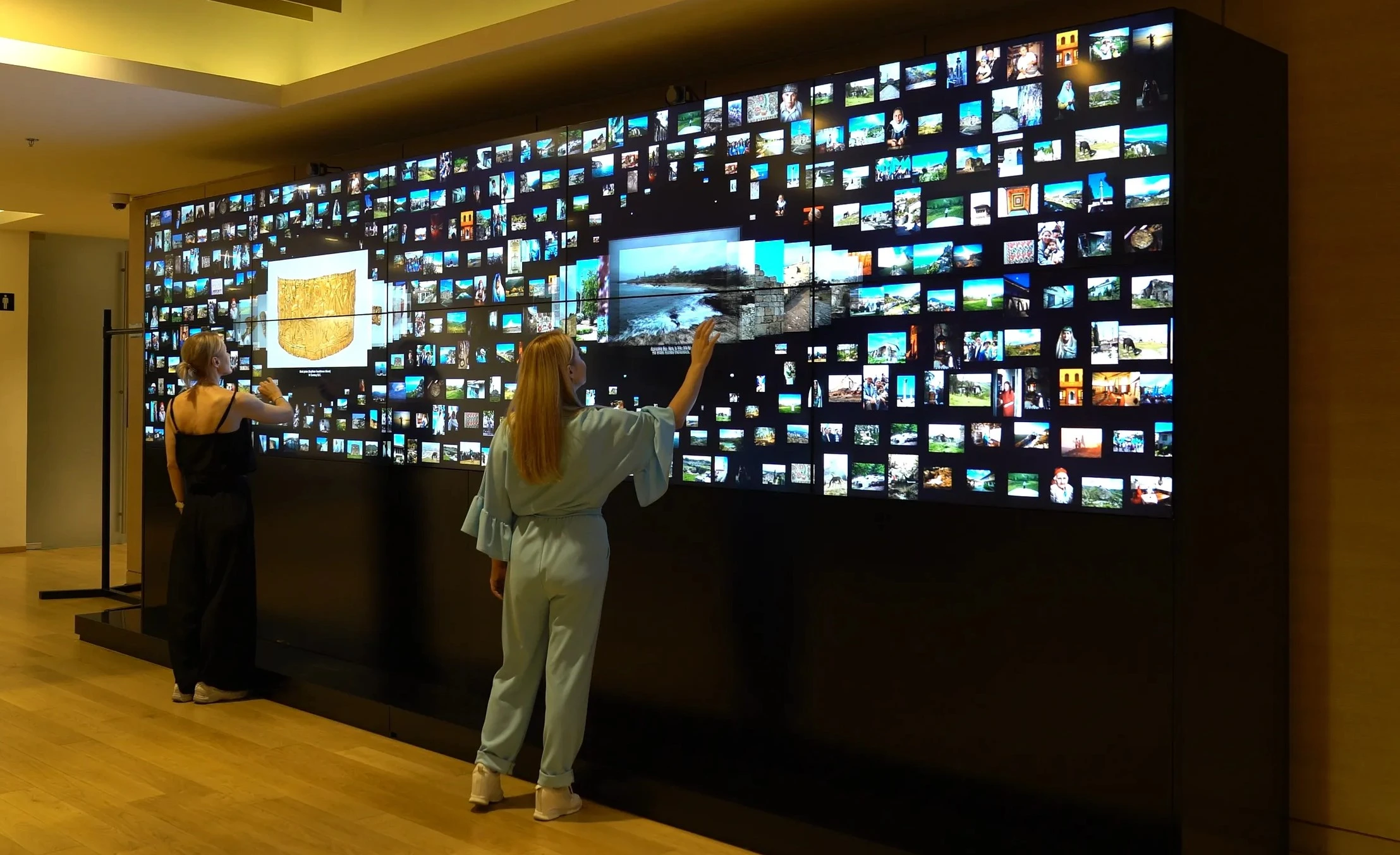 Interactive Installations At Crimea Platform 10