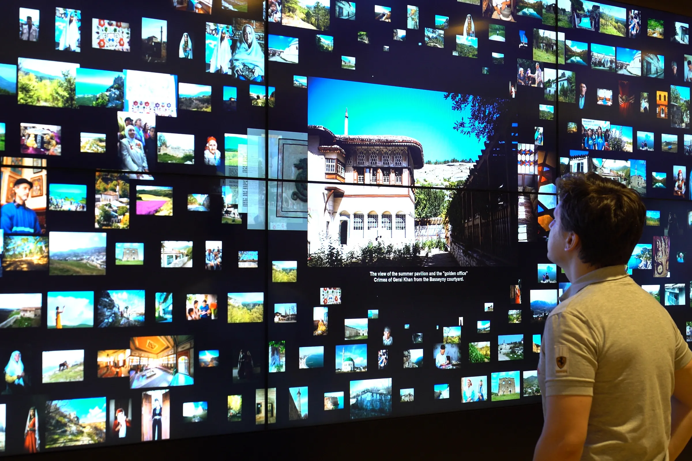 Interactive Installations At Crimea Platform 8