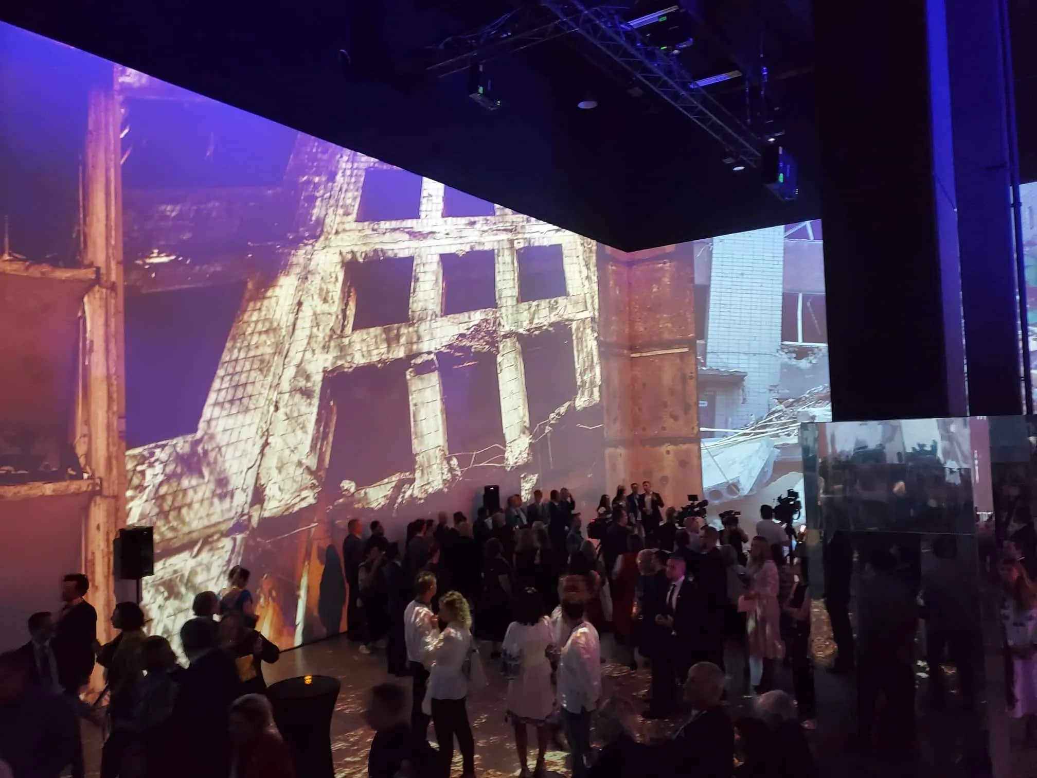 Immersive Ukraine: Land of the Brave 25