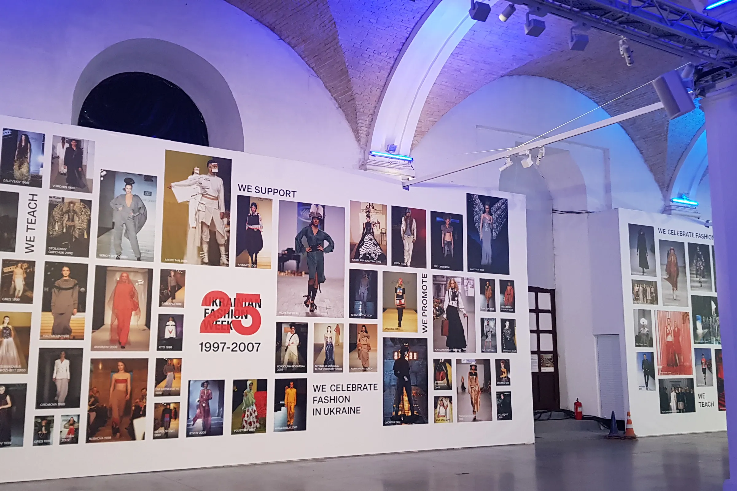 Frameless Exhibition 2.0 At Ukrainian Fashion Week 10