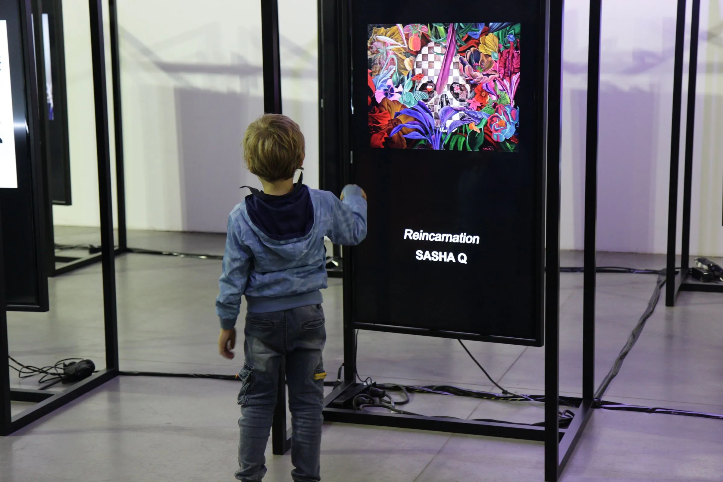 Frameless Exhibition At Ukrainian Fashion Week 17