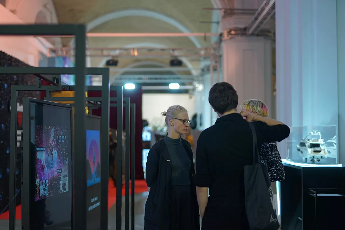 Frameless Exhibition At Ukrainian Fashion Week 15